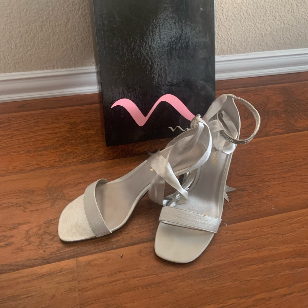 Nina silver with ankle straps